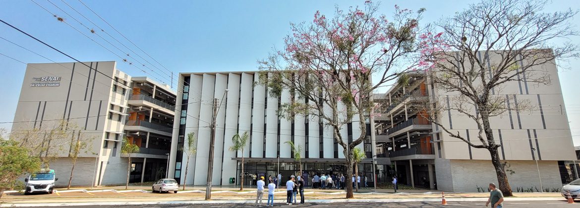 solenidade-doacao-centro-educacao-profissional-dr-celso-charuri-londrina-17-agosto-2024---foto09